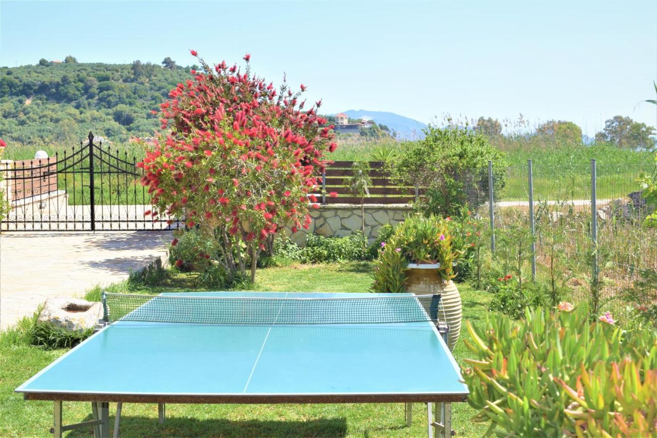 Villa Dionysios Keri Exteriör bild