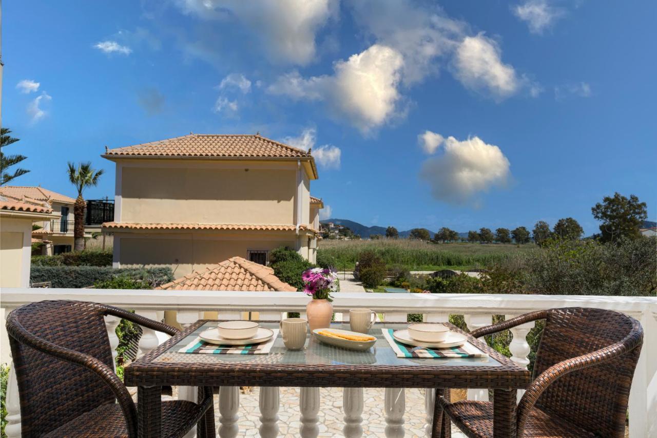 Villa Dionysios Keri Exteriör bild