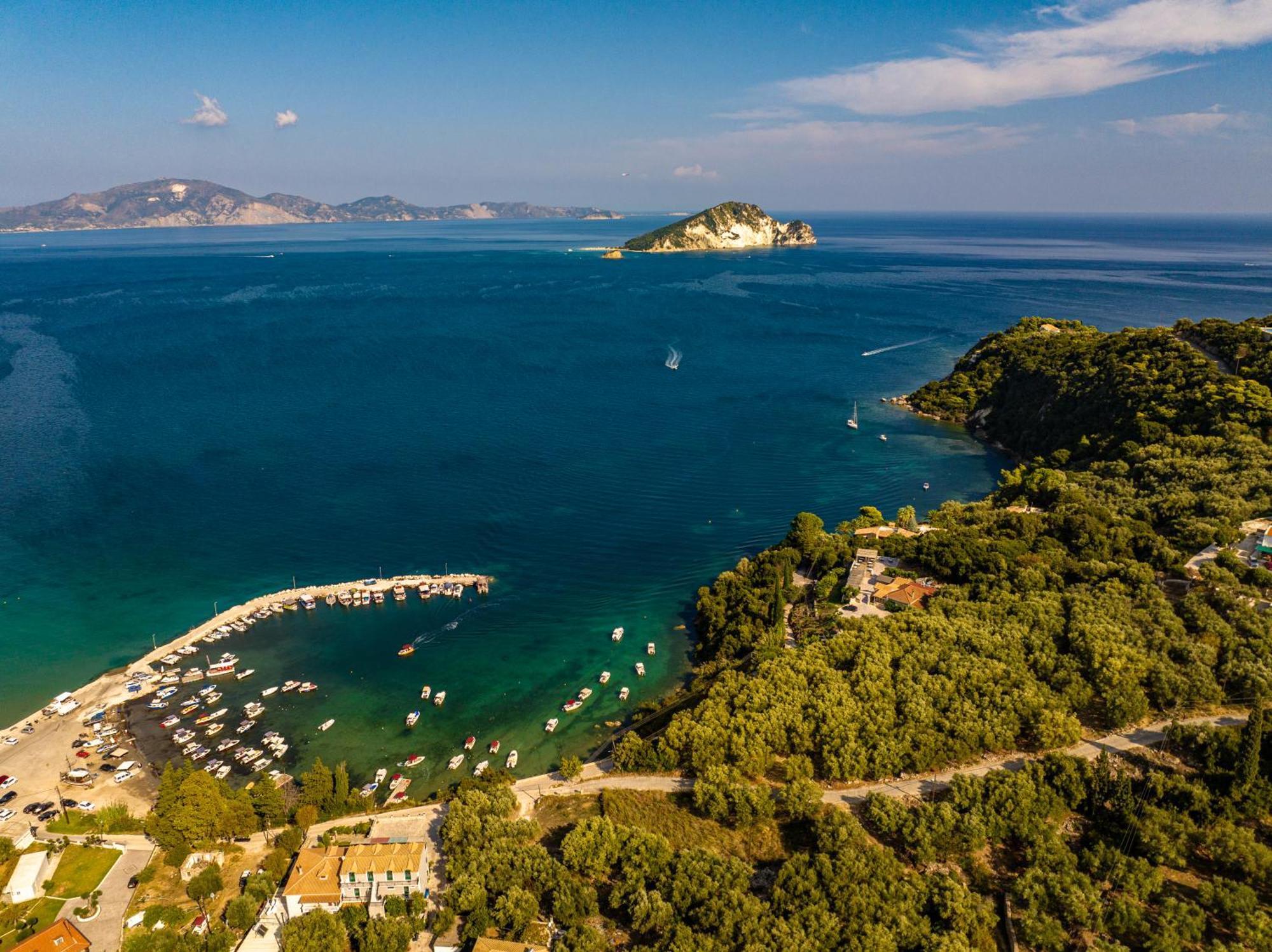 Villa Dionysios Keri Exteriör bild