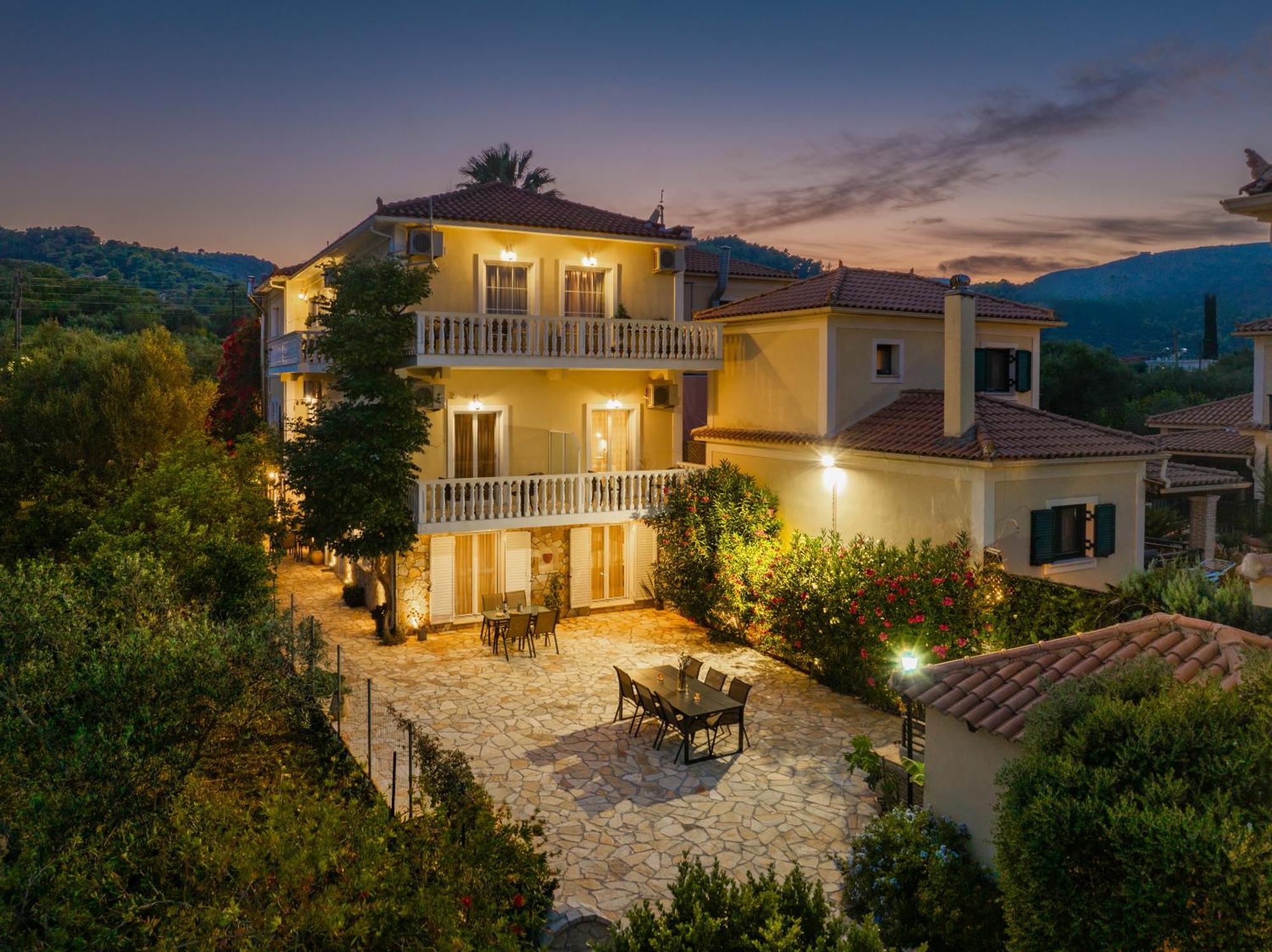 Villa Dionysios Keri Exteriör bild