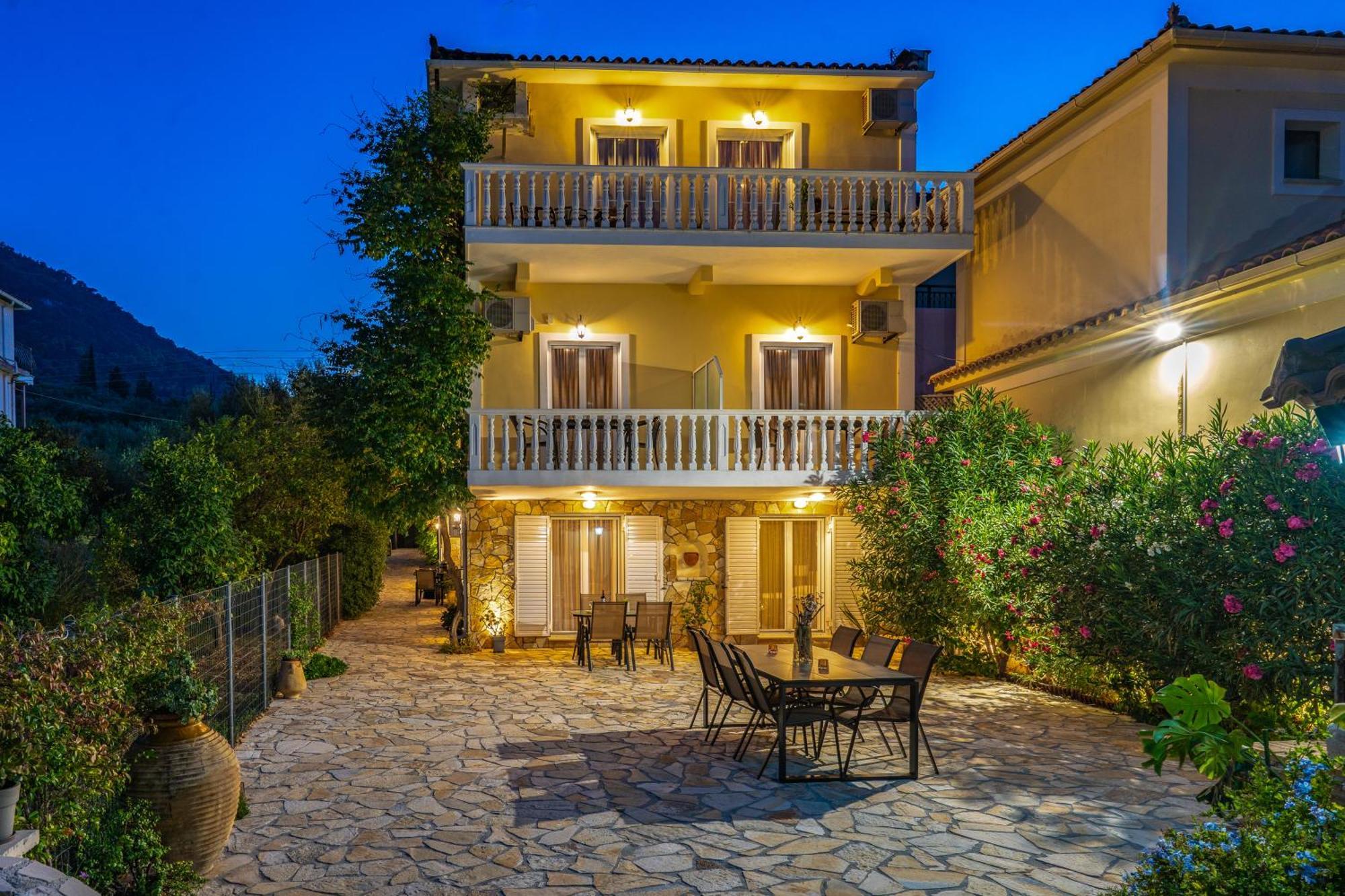 Villa Dionysios Keri Exteriör bild