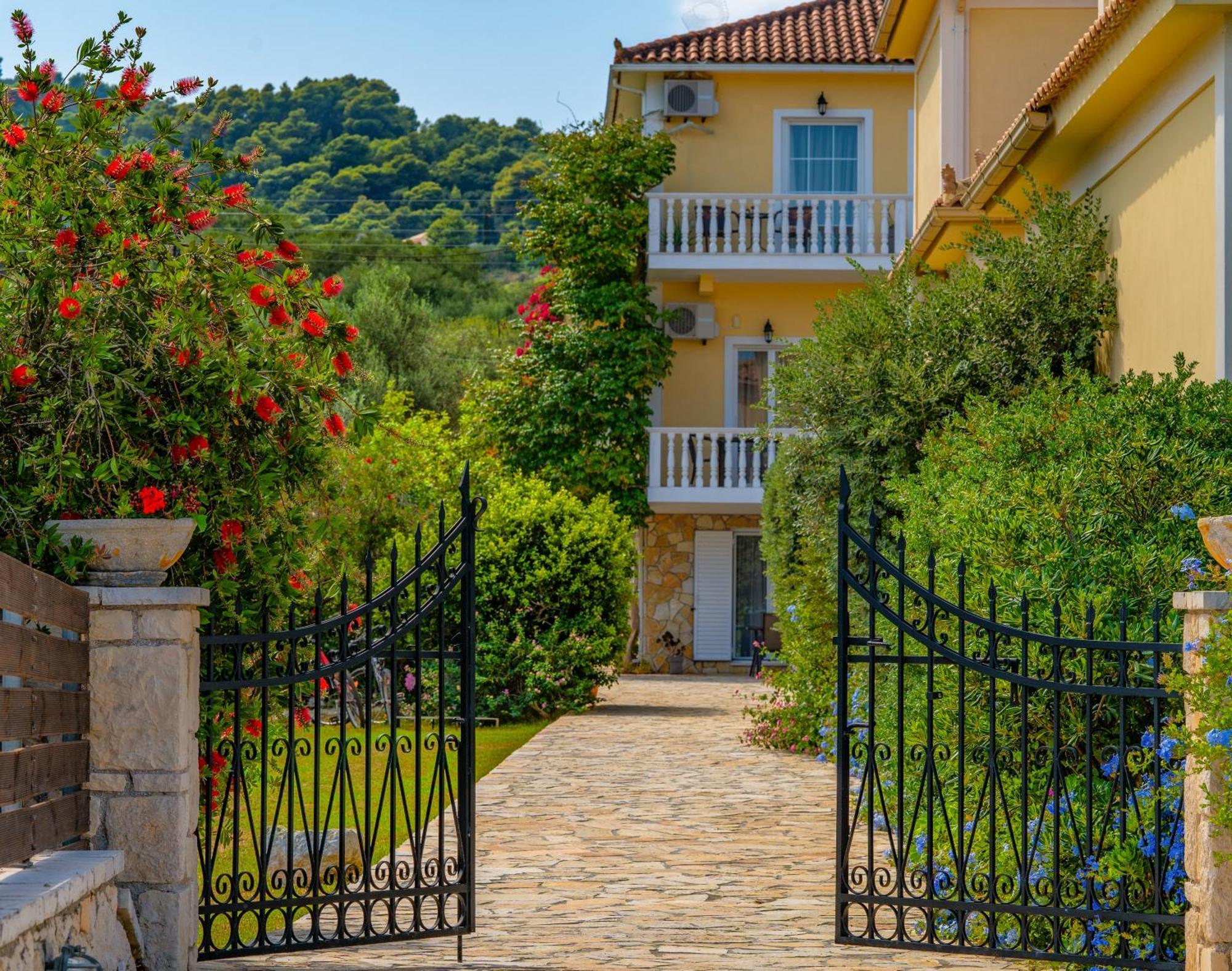 Villa Dionysios Keri Exteriör bild